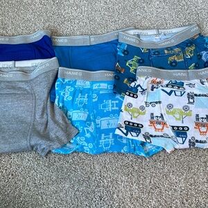NWOT Trainer boxer shorts.